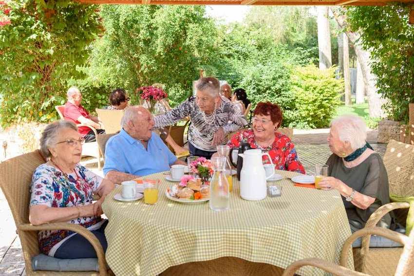 דיור מוגן ברמת גן - בית הורים ע"ש פנחס רוזן – רמת גן