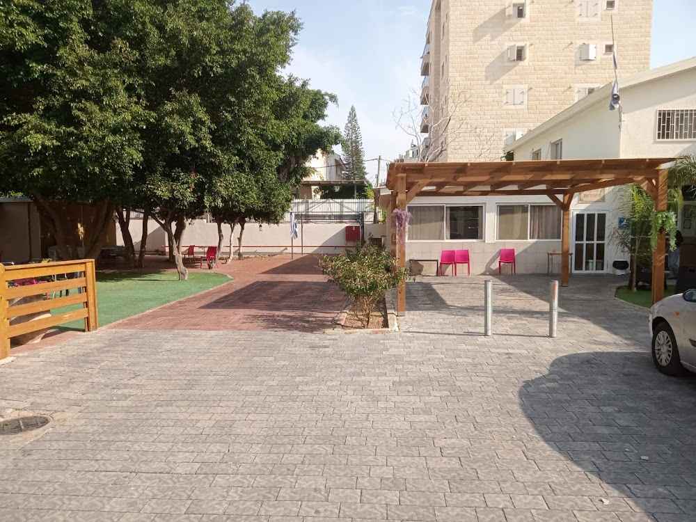 בית אבות מוריה נהריה – נהריה